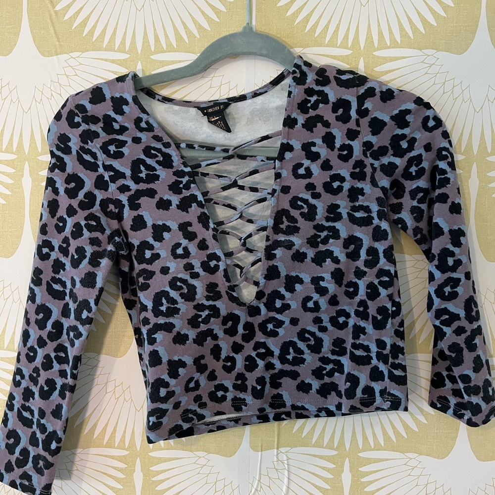 Forever 21 Cheetah Print Long Sleeved Crop Top